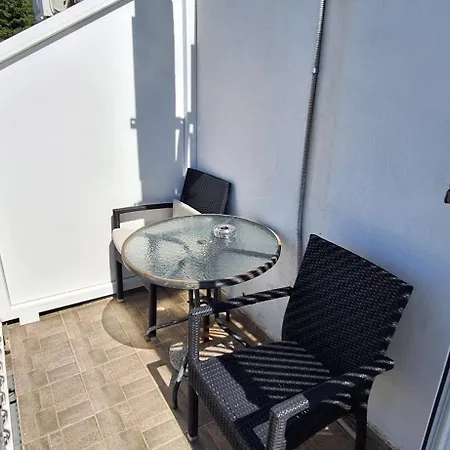 公寓 Apartman Nil 2b Near The Beach