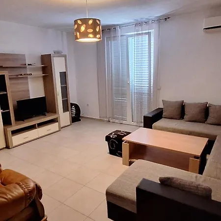 Apartament Apartman Nil 2b Near The Beach